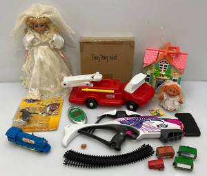 lot 46 image: Misc. Vintage Toys Including Ping Pong Net and More