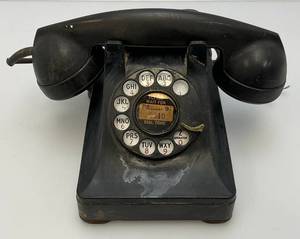 lot 47 image: Very Old Rotary Phone