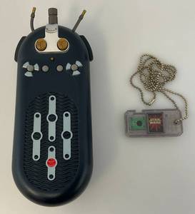 lot 216 image: Vintage STAR WARS Comm Tech Chip Reader With One Comm Chip (WORKS)