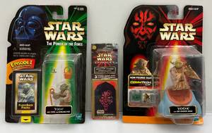 lot 222 image: Misc. 1998 Collectible STAR WARS Action Figures And More (New Old Stock)