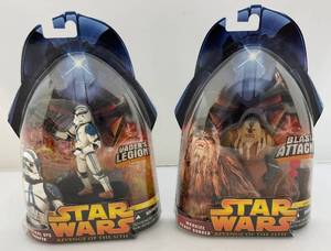 lot 244 image: 2005 STAR WARS Revenge Of The Sith Action Figures (New Old Stock)