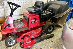 Ride-On Lawn Mower & Leaf Vac - Toro Wheel Horse 10-32 & Toro Ultra Blower Vac