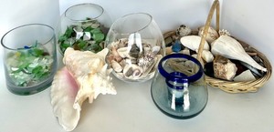 lot 71 image: Sea Glass & Seashells - Mixed Collection in Glass Bowls