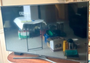 lot 234 image: Television - Samsung UN60KU6300FXZA 55-Inch