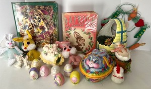 lot 45 image: Vintage Easter Decor Lot - including The Golden Egg Book & Patrick the Fuzziest Bunny