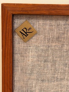 lot 111 image: Pair of Vintage Loudspeakers - Acoustic Research AR Acoustic Suspension (Walnut Finish)