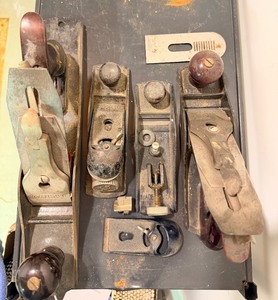 lot 165 image: Multiple Craftsman and Other Brand Hand Planes - Vintage USA Made Woodworking Tools