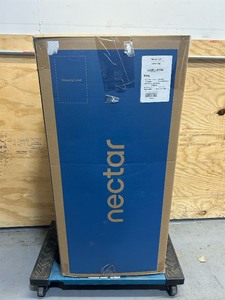 lot 3 image: Nectar 14 Luxe King