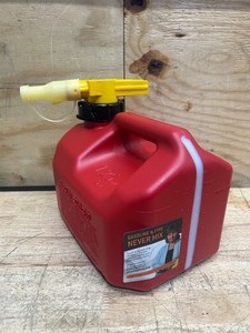 lot 37 image: No-Spill Plastic Gas Can 1.25 gal