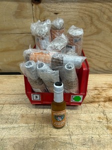 lot 148 image: EXPIRED Melinda s Hot Sauce Scotch Bonnet -(lot of 24)