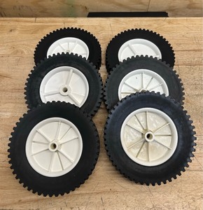 lot 165 image: Lawn mower wheels (lot of 6)