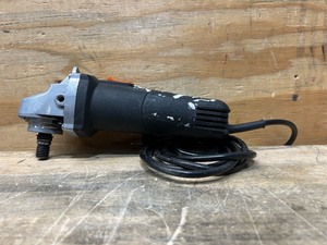 lot 217 image: WARRIOR 4.3 Amp, 4-12 in. Angle Grinder with Slide Switch (08212515)