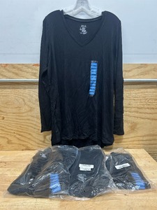 lot 218 image: Hue Utopia Womens Long Sleeve V-Neck Super Soft Hi-Lo Hem Legging Tunic Tee (lot of 4)