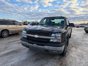 lot 14 image: 2003 Chevrolet Silverado 1500