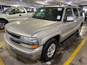 lot 20 image: 2005 Chevrolet Suburban 1500 LT 4x4