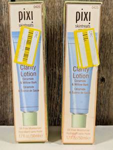 lot 28 image: Pixi Clarity Lotion  Oil-Free, Pore Minimizing Moisturizer 1.70 fl oz50 ml (set of 2)