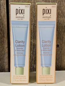 lot 14 image: Pixi Clarity Lotion Oil-Free, Pore Minimizing Moisturizer  1.70 fl oz50 ml  (set of 2)