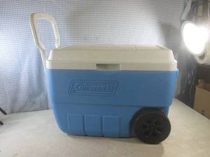 lot 15 image: (EW6) Coleman Cooler with Wheels, H...