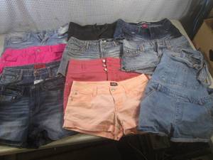 lot 31 image: (CSB) Assortment of Daisy Dukes and...