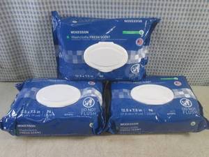 lot 41 image: (CS) 3 - 96 Count Washcloths Fresh ...