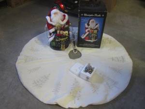 lot 51 image: (G-1) Terry Redlin Heiloom Ornament...