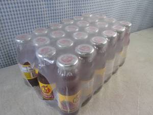 lot 118 image: (B-1) 24-Pack of Hit Blackberry Jui...