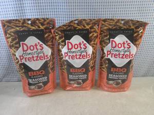 lot 161 image: (EC2) 3 - 1 Pound Bags of Dots Hom...