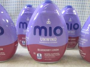 lot 178 image: (B-2) 8 Mio Unwind Blueberry Lemon ...