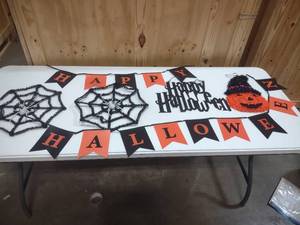 lot 148 image: Halloween Decoration