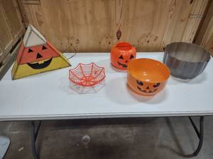 lot 151 image: Halloween Decoration