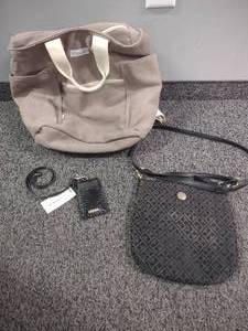 lot 86 image: Assorted Bags, Brahmin, Tommy Hilfiger, Birdling
