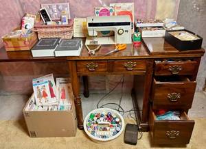 lot 17 image: Vintage Kenmore Convertible Sewing Machine Model 1880 and Accessories