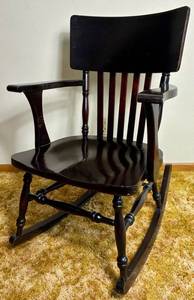 lot 18 image: Plymouth Chair Co. Antique Rocking Chair