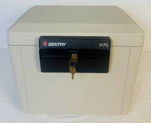 lot 46 image: Sentry Safe 1170 Fire File Security Chest