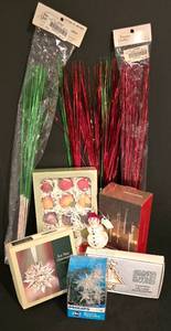 lot 350K image: LL-TR - Holiday Ornament and Decor Lot with Starburst Lights and Gift Tie-ons