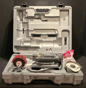 lot 372K image: Rebel Rotozip Spiral Saw with Case and Accessories