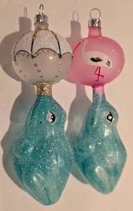 lot 484K image: LL-FR - Set of 2 Vintage Glass Frog Christmas Ornaments