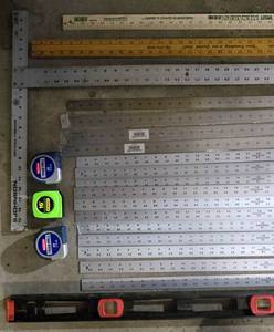 lot 649K image: G - Collection of Measuring Tools and Tape Measures