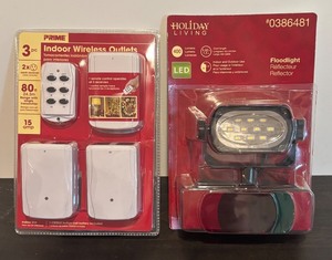 lot 64R image: FR - Holiday Living LED Floodlight and Prime Indoor Wireless Outlets Set