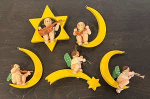 lot 74R image: S - Set of 5 Wendt & Kuhn Wooden Angel Ornaments with Musical Instruments