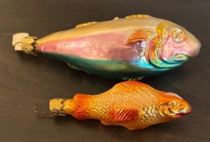 lot 150R image: S - Set of 2 Glass Fish Christmas Ornaments