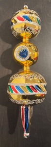 lot 172R image: S - Gold Finial Ornament with Glitter and Vibrant Accents