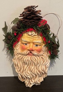 lot 227R image: TR - 1988 White House Christmas Tree Santa Ornament