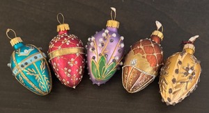 lot 320R image: S - Set of 5 Decorative Egg-Shaped Glass Ornaments