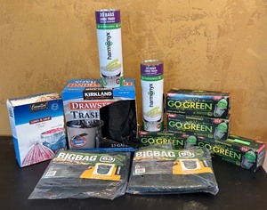 lot 583R image: MB - New and Slightly Used Yard and Trash Bags Assorted Sizes and Types