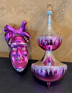 lot 601R image: FR - Set of 2 Vintage Purple Glass Ornaments Mask and Tiered Icicle Design
