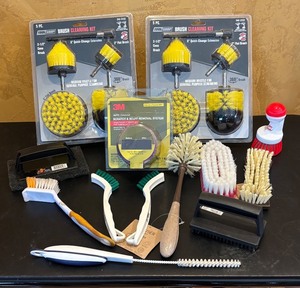 lot 608R image: MB - Cleaning Brush and Scrubber Collection with Drill Attachments and 3M Removal System