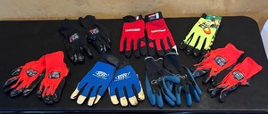 lot 612R image: LR - Collection of 8 Pairs Work Gloves by Craftsman, Rugged Wear, GH and More