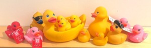 lot 670R image: G - Adorable Rubber Duck Collection