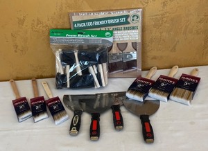 lot 686R image: MB - Painting Supplies Lot with New Brushes, Foam Set and Putty Knives